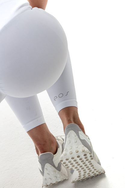 SCULPFIT SCRUNCH LEGGINGS (WHITE)